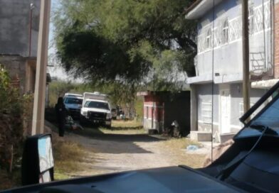 Alcalde de Cortazar confirma hallazgo de 15 cuerpos en fosa clandestina.