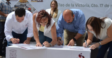 Municipio de Silao y empresa trasnacional firman convenio para mejorar la calidad de vida de familias.