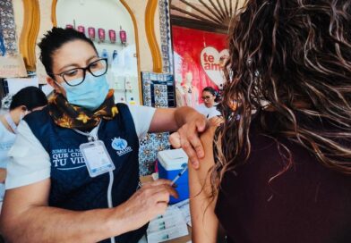 Vacunación masiva en macrocentros de Guanajuato genera buena respuesta de la población.