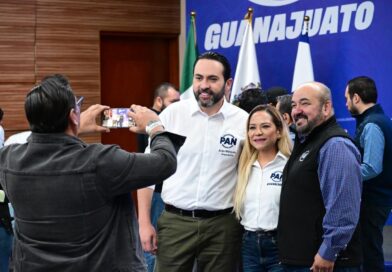 Presentan oficialmente a ex diputada del Verde, como nueva integrante de la fracción del PAN en el Congreso Local.