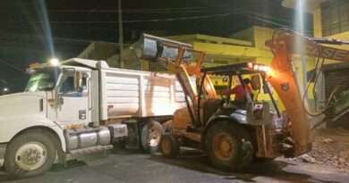 Con trabajo nocturno SAPAL agiliza rehabilitación de red de agua potable en la Miguel Alemán.
