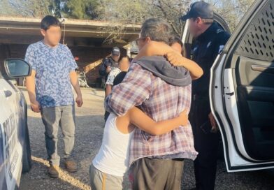 Escuadrón antiextorsión libera a dos adultos mayores víctimas de secuestro virtual en Irapuato.