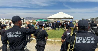 Rinden homenaje póstumo a policía caído en el municipio de Silao.