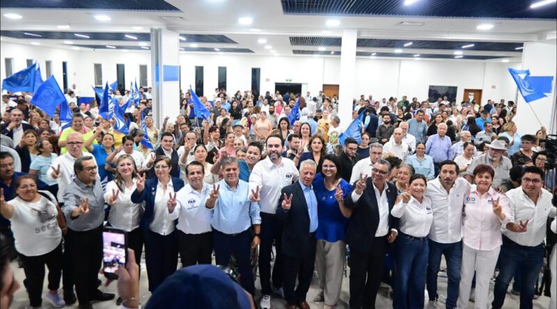 Regidores y síndicos del PAN en León manifiestan su lealtad a las dirigencias municipal y estatal del partido.