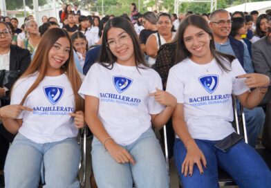 Libia Dennise anuncia inversión histórica en educación media superior en Guanajuato.