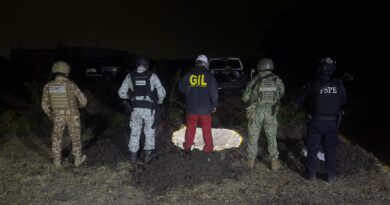 Recuperan autoridades estatales y federales 25 mil litros de hidrocarburo en Cortazar.