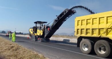 SICT invierte mil 165 millones de pesos para rehabilitar carreteras federales en Guanajuato.