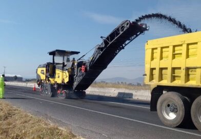 SICT invierte mil 165 millones de pesos para rehabilitar carreteras federales en Guanajuato.