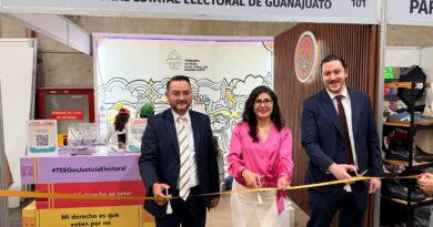 El TEEG acerca la justicia electoral a la ciudadanía en la Feria Nacional del Libro de León.