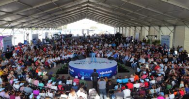 Melanie Murillo presenta programa para acercar atención del municipio a la población de Silao.