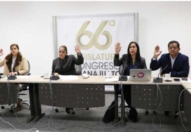 Congreso de Guanajuato obligado a eliminar beneficios a padres que sometan a sus hijos a terapias de conversión.