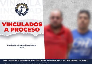 Detienen a dos sujetos por extorsionar a gente en Celaya a las cuales agregaban en grupos de redes sociales.