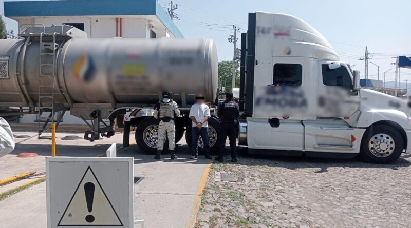 Asegura Secretaría de Seguridad y Paz más de 34 mil litros de hidrocarburo en Celaya.