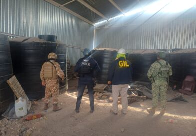 Aseguran toma clandestina y más de 70 mil litros de hidrocarburo en Celaya.
