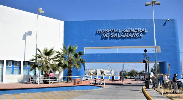 Beben tequila adulterado en fiesta de XV años de Salamanca. Mueren 3 y 16 están hospitalizados.