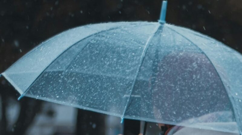 Observatorio meteorológico de la UG pronostica más lluvias y descenso de temperatura.