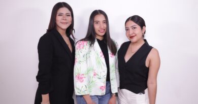 Estudiantes de Enfermería de la UG ganan medallas de plata en concurso de ciencia y salud.