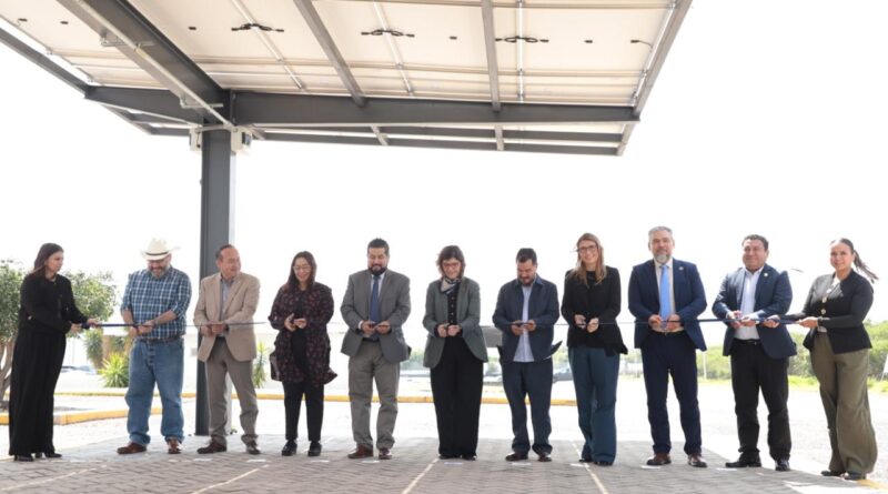 Universidad de Guanajuato inaugura Granja Solar en el Campus Irapuato-Salamanca.