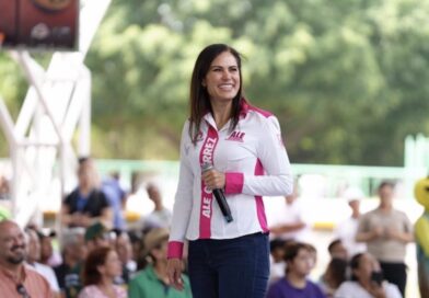 Alejandra Gutiérrez celebra ingreso gratuito número 9 millones a parques y deportivas de León.