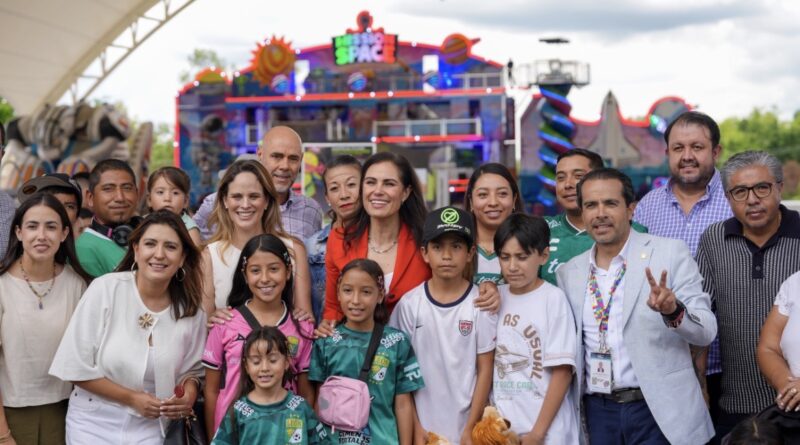 Alejandra Gutiérrez inaugura el Festival de Verano en las instalaciones de la feria, con actividades gratuitas.