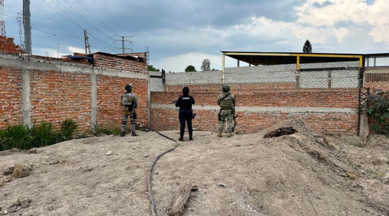 En labores de patrullaje, FSPE localiza depósito clandestino con 30 mil litros de hidrocarburo en Villagrán
