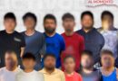 Desmantelan célula delictiva y aseguran importante arsenal y drogas en tres domicilios de León.
