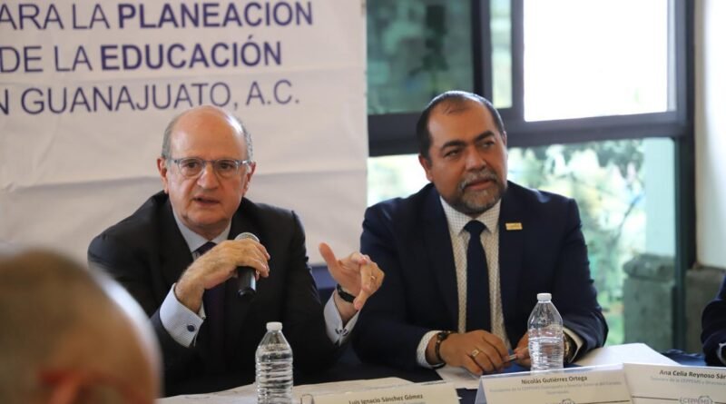 Guanajuato avanza en cobertura de Educación Media Superior con la apertura de 7 mil nuevos espacios.