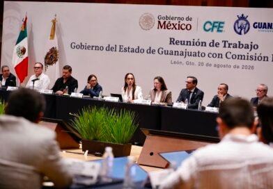 CFE invertirá en Guanajuato 2 mil 742 millones de pesos en diferentes proyectos para generar energía electrica.