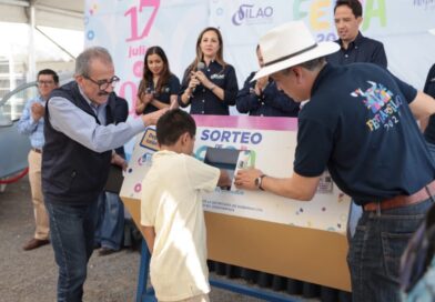 Municipio de Silao realiza el sorteo de un auto último modelo con motivo de la clausura de la Feria.