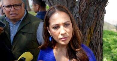 Gobernadora niega que preparatorias militarizadas en Guanajuato fomente abusos o violente derechos humanos.