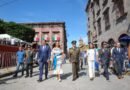 Gobernadora presencia desfile cívico militar en San Miguel en donde destacó el papel histórico de este sitio en la lucha de independencia.