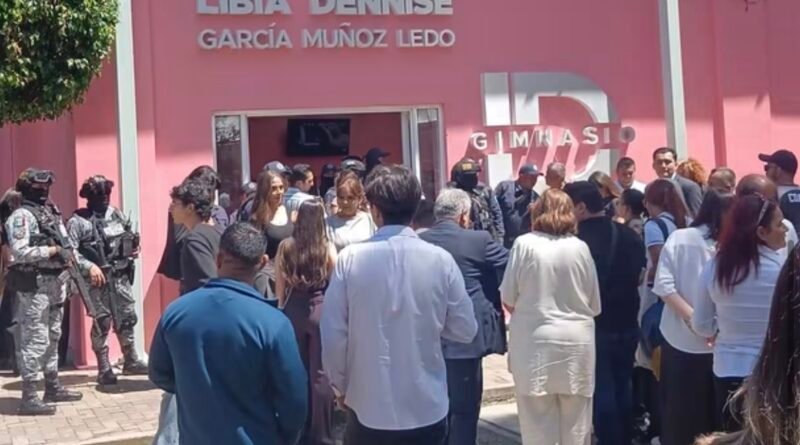 Regidora del Verde presenta denuncia por poner el nombre de la gobernadora a un gimnasio que se construyó en Moroleón.