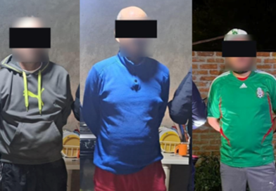 Detienen a tres personas y aseguran más de 750 cartuchos durante cateo entre León y San Felipe.