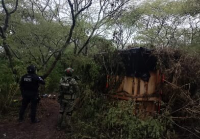 Localizan autoridades estatales y federales 40 mil litros de hidrocarburo en Valle de Santiago.