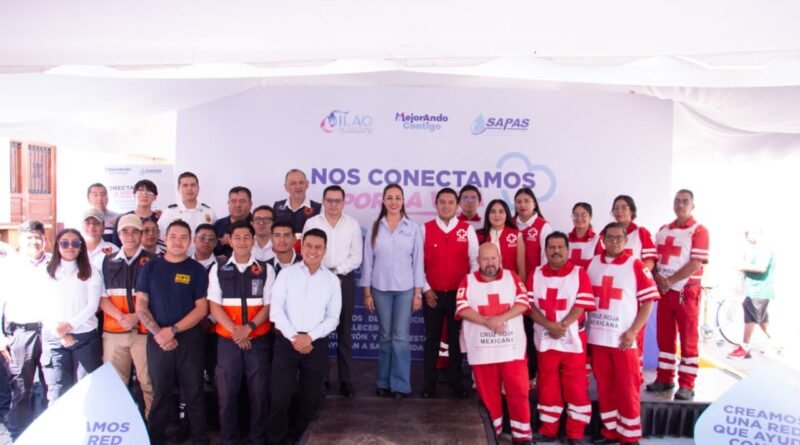Gobierno de Silao y SAPAS firman convenio para destinar apoyos a cuerpos de emergencia.