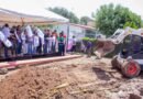Acaldesa de Silao pone en marcha obras de ampliación de la red de drenaje sanitario en Las Trojes.