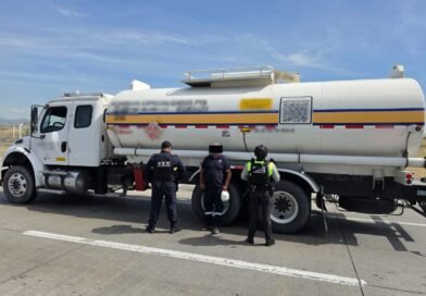 Asegura Policía Estatal de Caminos  20 mil litros de hidrocarburo en Apaseo el Grande.