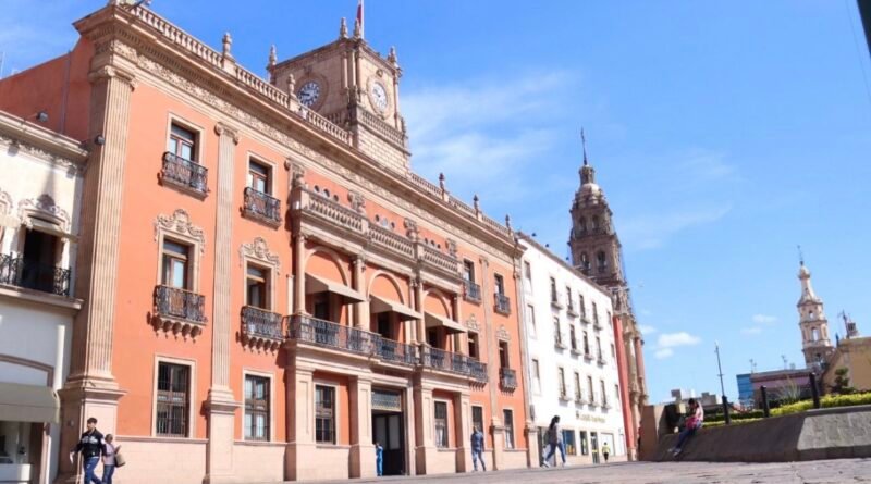 Calificadora ratifica capacidad financiera del municipio de León, por buenos ingresos y poco endeudamiento.