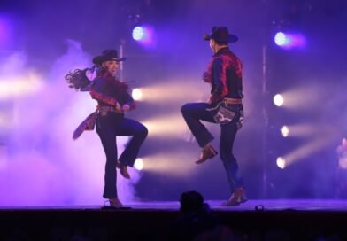 El BAFUG conquistó al público del FIC con un espectáculo lleno de música, color y tradición.