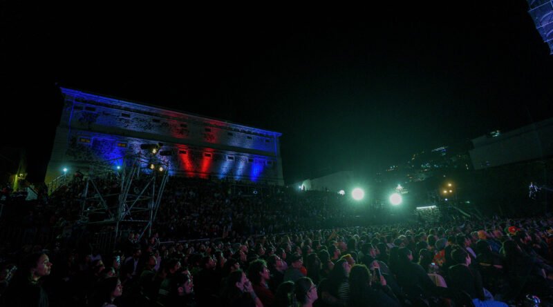 Autoridades federales y estatales inaguran edición 54 del Festival Internacional Cervantino en Guanajuato.