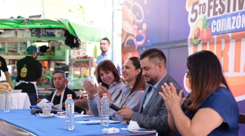 Melanie Murillo y autoridades municipales presentan nueva edición del Festival de la Torta en Silao.