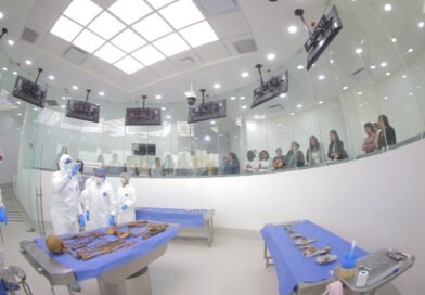 Fiscalía ofrece abre sus instalaciones para que colectivos conozcan procesos de identificación de cuerpos.